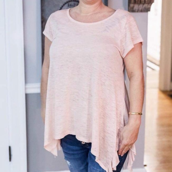 Flowy blush top - Picture 5 of 5